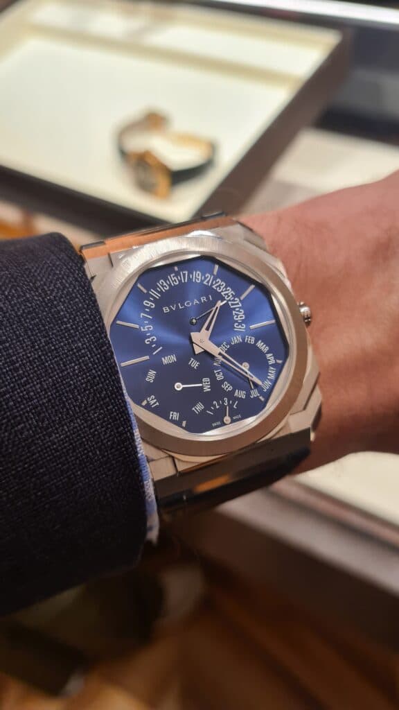 plantinum bulgari octofinissiomo perpetual calendar retrograde with blue laquer dial